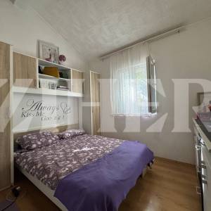 VIR – dvojna kuća, 124,42 m², 350 m od mora, 2 app, garaža, 2 pm