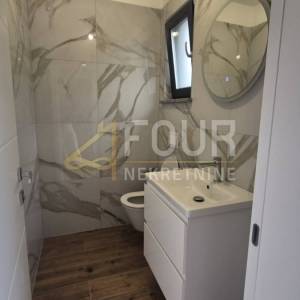 Viškovo, novogradnja, dvoetažni 3s+db, 122m2 