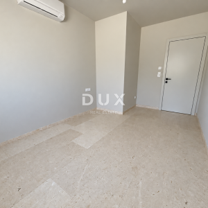 Vodice, dvosoban stan, 90,72m², pogled na more, 650m od mora
