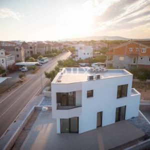 Vodice, Srima, kuća sa bazenom, 134 m²