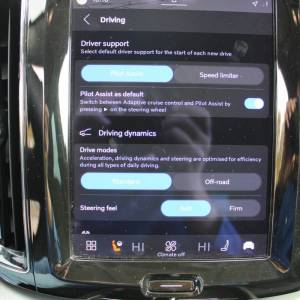 Volvo XC60 2.0D AUTOMATIK 4x4 *LED,NAVIGACIJA,KAMERA* - nije uvoz
