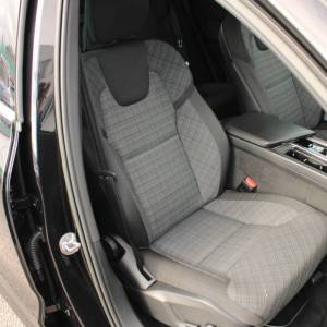 Volvo XC60 2.0D AUTOMATIK 4x4 *LED,NAVIGACIJA,KAMERA* - nije uvoz