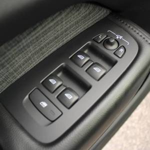 Volvo XC60 2.0D AUTOMATIK 4x4 *LED,NAVIGACIJA,KAMERA* - nije uvoz