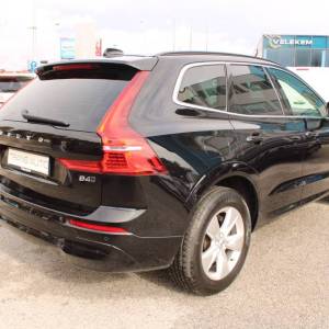 Volvo XC60 2.0D AUTOMATIK 4x4 *LED,NAVIGACIJA,KAMERA* - nije uvoz