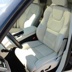 Volvo XC90 2.0D B5 AWD Inscription *PANORAMA, HARMAN KARDON*