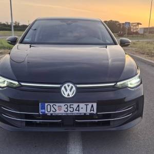 VW Golf 8 2.0 TDI | DSG | navigacija | kamera | LED