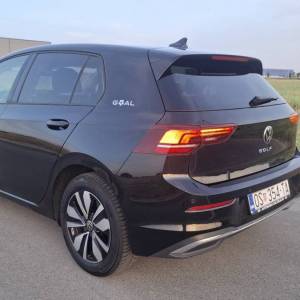 VW Golf 8 2.0 TDI | DSG | navigacija | kamera | LED
