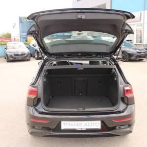 VW Golf VIII 2.0 TDi DSG *LED, NAVIGACIJA, KAMERA*