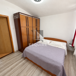 ZADAR – BULEVAR - Kuća u nizu s vrtom na odličnoj lokaciji, dvije spavaće sobe i krovnom terasom!