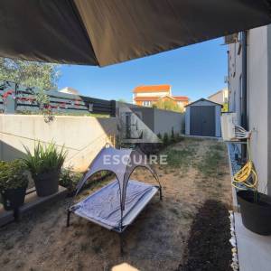 ZADAR - CRVENE KUĆE - Dvosoban stan s vrtom - 80m2