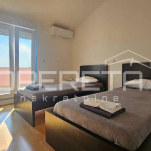 Zadar, Diklovac – 4-sobni stan s pogledom na more