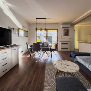 ZADAR - DIKLOVAC dvosoban stan na 1. katu, pogled na more - 80m2