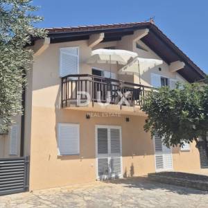 Zadar, Maslenica, kuća, 251 m2, 3 min. do plaže