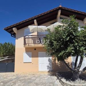 Zadar, Maslenica, kuća, 251 m2, 3 min. do plaže