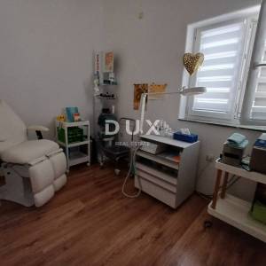 Zadar, Maslenica, kuća, 251 m2, 3 min. do plaže