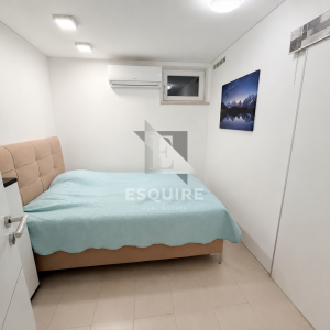 ZADAR – PLOVANIJA, komforan dvoetažni stan od 100,65 m² s vrtom, terasom i dva parkirna mjesta!!