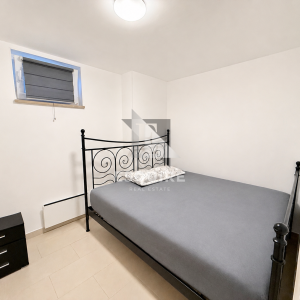 ZADAR – PLOVANIJA, komforan dvoetažni stan od 100,65 m² s vrtom, terasom i dva parkirna mjesta!!