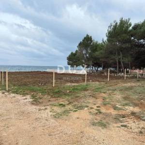Zadar, Vir, građevinski teren, 938 m2, s projektom
