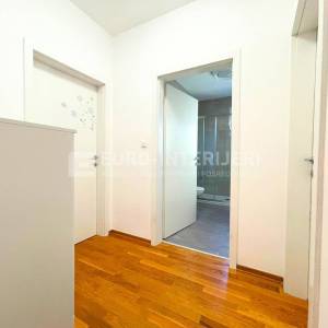 Zagreb, Borčec, dvoetažan četverosoban stan 116 m2 s privatnim vrtom 390 m2 + 2 PM
