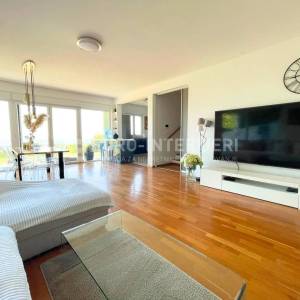 Zagreb, Borčec, dvoetažan četverosoban stan 116 m2 s privatnim vrtom 390 m2 + 2 PM