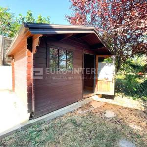 Zagreb, Borčec, dvoetažan četverosoban stan 116 m2 s privatnim vrtom 390 m2 + 2 PM
