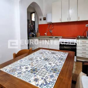 Zagreb, Centar, Gundulićeva ul., dva stamb. objekta ukupno 58 m²