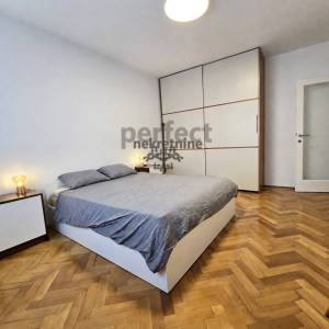 Zagreb-Centar, uređen 2-soban stan, 56m2, 4. kat, lift, parking