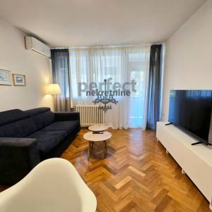 Zagreb-Centar, uređen 2-soban stan, 56m2, 4. kat, lift, parking