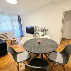 Zagreb-Centar, uređen 2-soban stan, 56m2, 4. kat, lift, parking