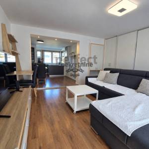 Zagreb, Trešnjevka-Selska, 2-sobni, 51m2, II. kat + garaža 16m2