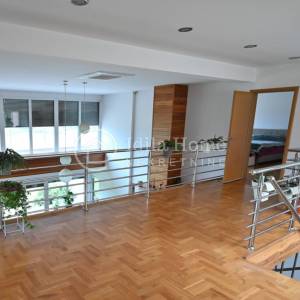 Zagreb/Horvati/vila 440m2sa 1908m2 okućnice/komplet namješteno i opremljeno/PRILIKA!