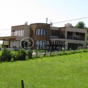 Zagreb/Horvati/vila 440m2sa 1908m2 okućnice/komplet namješteno i opremljeno/PRILIKA!