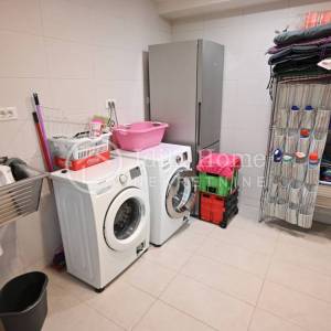 Zagreb/Horvati/vila 440m2sa 1908m2 okućnice/komplet namješteno i opremljeno/PRILIKA!