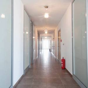 Zakup izložbenog prostora u poslovnoj zgradi - Split