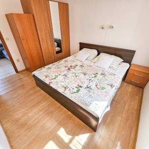 ZATON: 2SP sobe, 2 SPREMIŠTA, 2 TERASE I DVORIŠTE, 100 m OD PLAŽE!