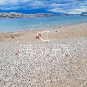 ZRĆE, uz plažu, 134.000 m2 SA IZVOROM VODE !!!