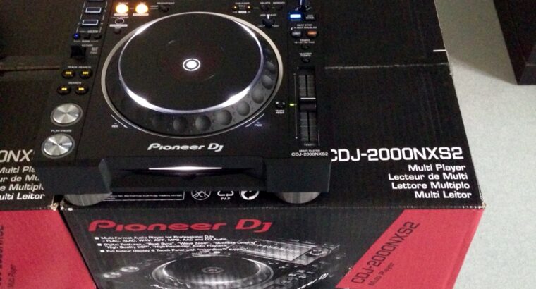Pioneer CDJ-3000, Pioneer CDJ-2000NXS2, Pioneer DJM-900NXS2