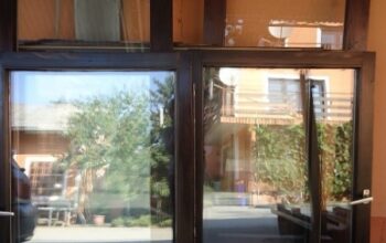 Drveni prozori i balkonska vrata s izo staklom, bez štokova