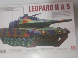Maketa tenk Leopard 2 Oklopnjak MJERILO: 1/48