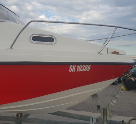 Gliser 5600 power boat