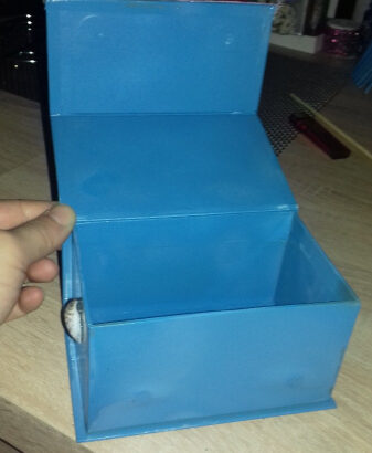 Kutija za nakit na magnet