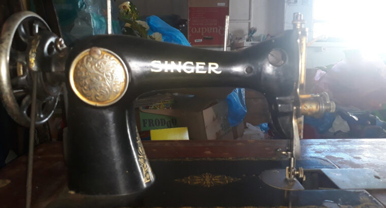 Prodajem Singer šivaću mašinu