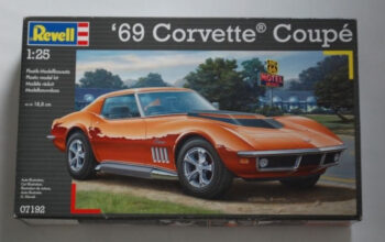 Maketa automobil ’69 Corvette Coupe 1/25 1:25