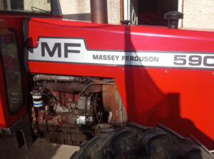 Massey ferbusona 590
