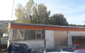 Poslovni prostor: Senj, skladišni/radiona, 950 m2 (prodaja)