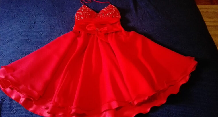 Svečana crvena haljina