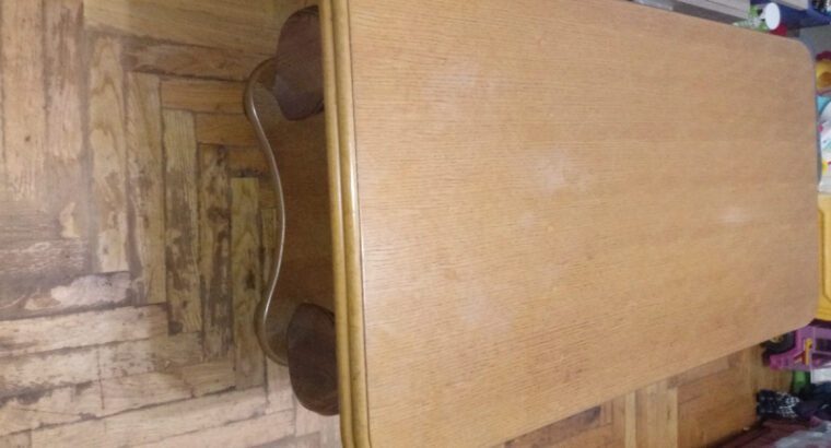 Hrastov drveni stol