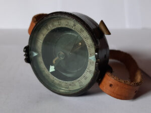Prodajem ručni kompas, sovjetski, drugi svjetski rat