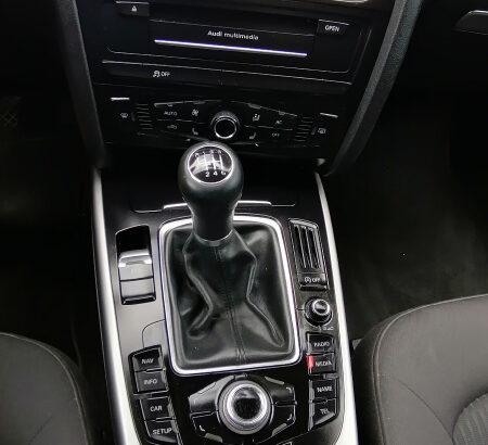 Prodajem Audi a4 b8 2.0 tdi 105kw 2011 godina