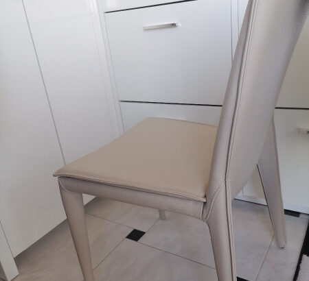 Blagovaonske stolice Torano od Miota 4 komada